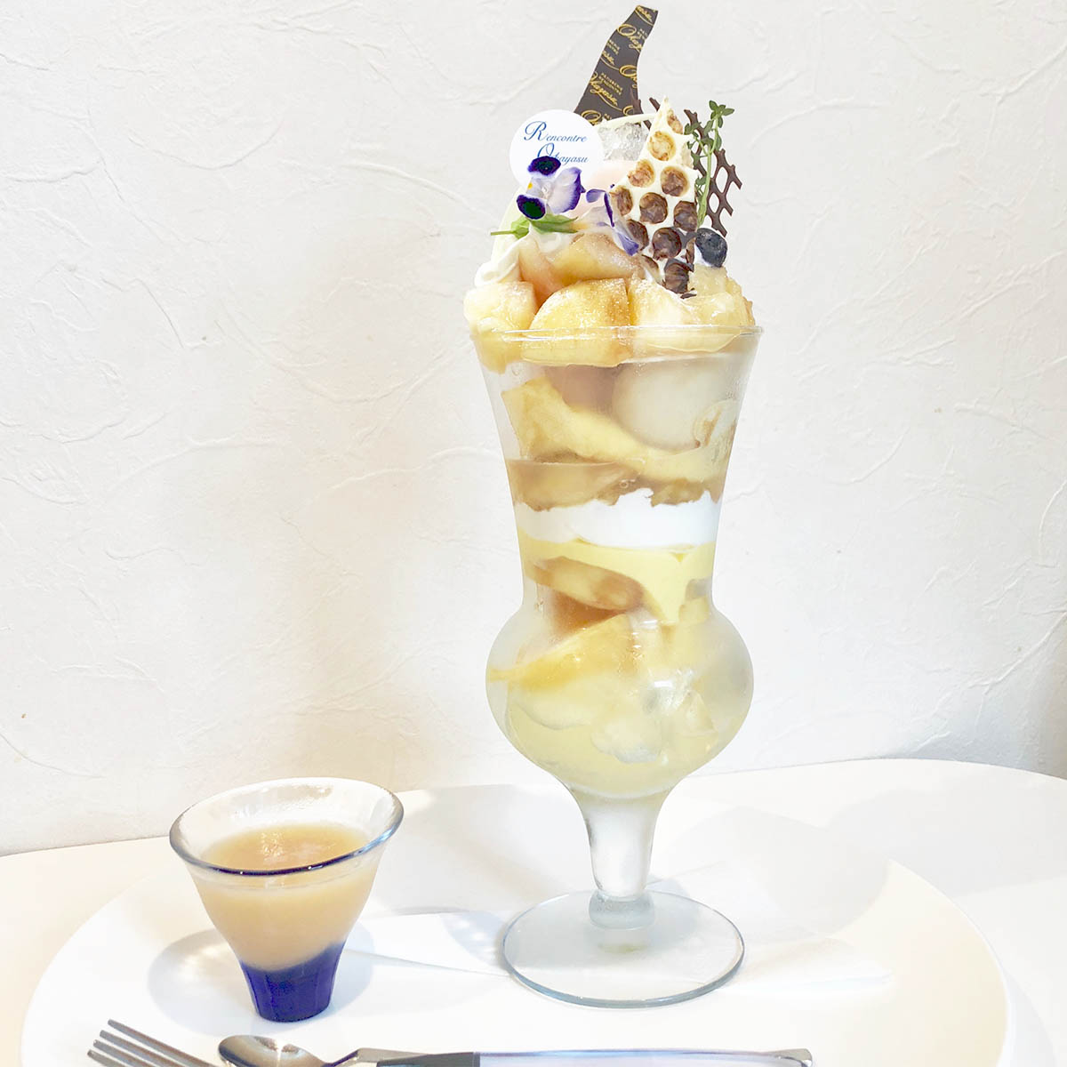 西尾 完全予約制 ケーキ屋さんが作る贅沢パフェがたまらない お菓子の店 ラコンチュル オカヤス のんnote